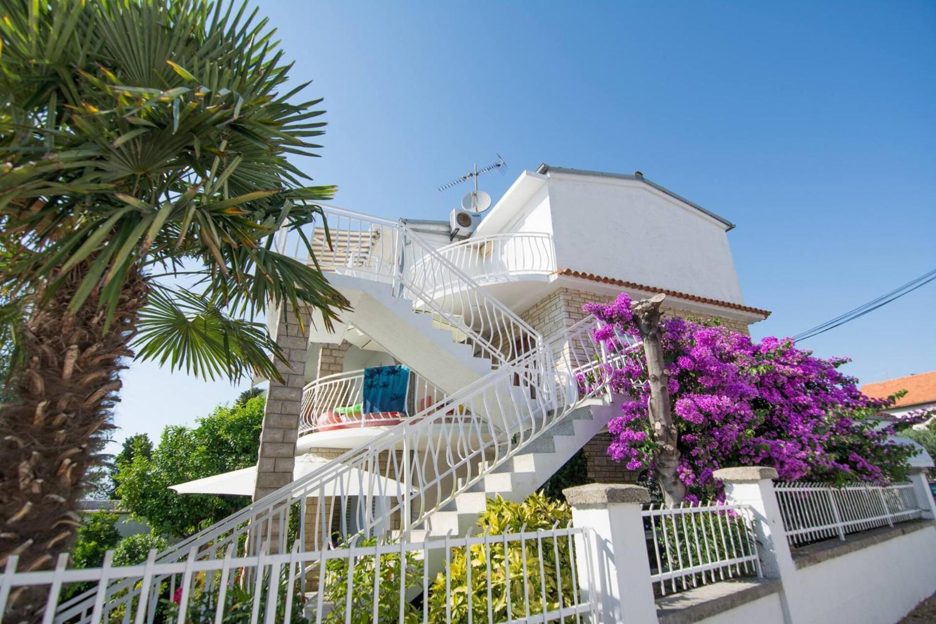 Apartment Rajna Biograd Na Moru Eksteriør billede