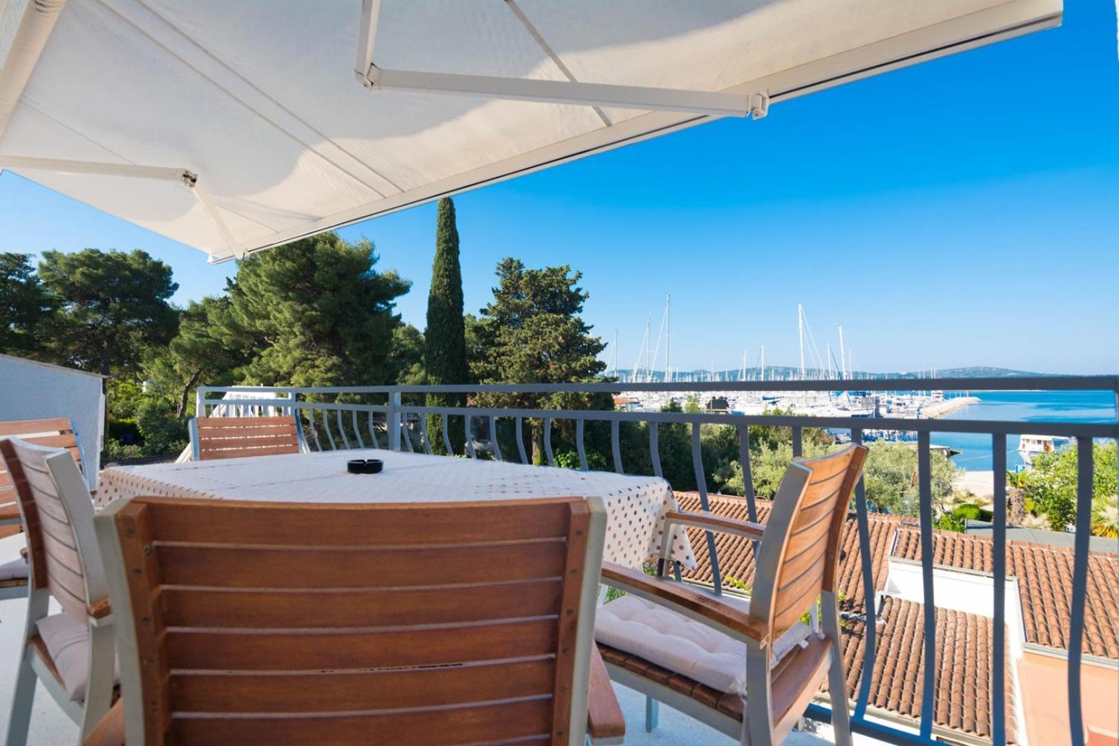 Apartment Rajna Biograd Na Moru Eksteriør billede